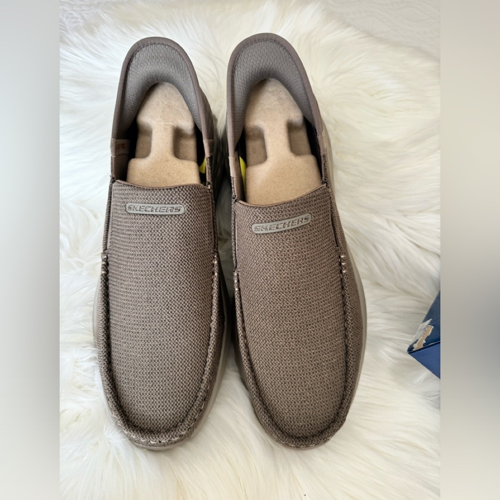 NWT Sketchers hands free slip ins, air cooled with memory foam